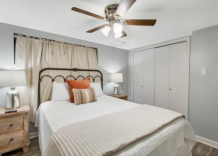 Apartment Sugar 228 Beachside Two Bedroom *