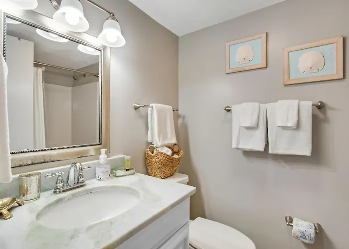 Sugar 228 Beachside Two Bedroom *